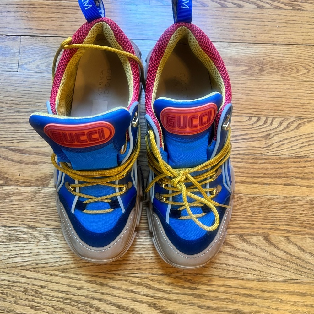 Gucci flashtrek sneakers .